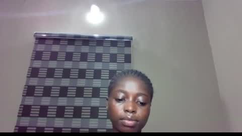petitexxebony online show from 11, 6, 2026