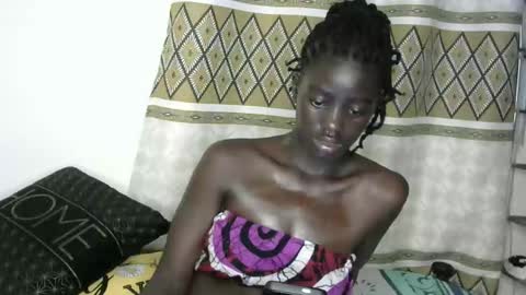 petitte_gyaal online show from 11, 11, 2025