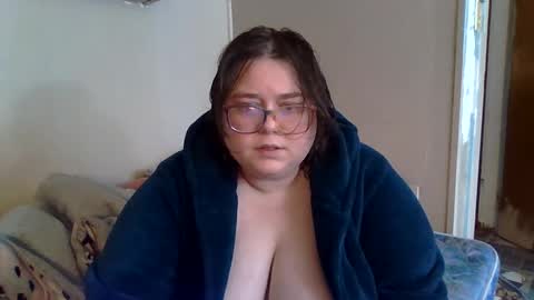 The Aspie Kitty twitterthishunonfire online show from 15, 9, 2025