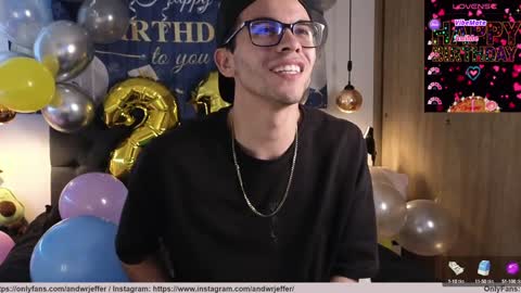 Snapshot of phantom_bigger1 chatting on 1, 12, 2024 phantom_bigger1 online show from 1, 12, 2024
