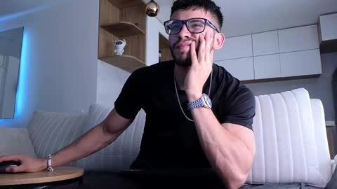 phantom_bigger1 online show from 18, 11, 2025