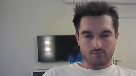 Snapshot of philborison chatting on 10, 10, 2025 PhilipBorison online show from 10, 10, 2025