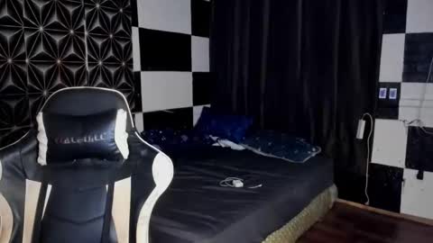 AJ online show from 19, 11, 2025