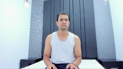 Snapshot of phill_johnson3 chatting on 23, 7, 2026 Phill online show from 23, 7, 2026