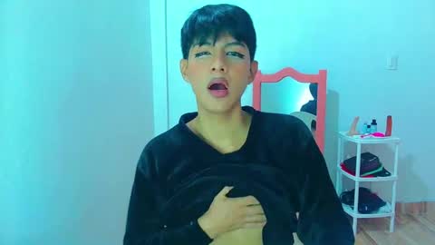 Snapshot of phuwin_bj chatting on 25, 5, 2026 phuwin online show from 25, 5, 2026