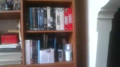 pichoun71 online show from 10, 1, 2025