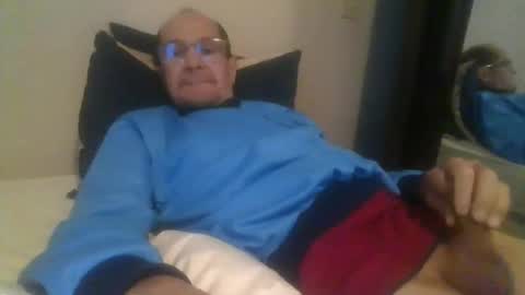 pichoun71 online show from 12, 1, 2025