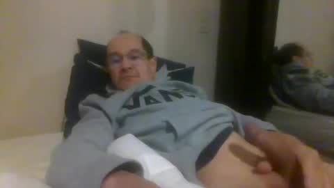 pichoun71 online show from 7, 2, 2025