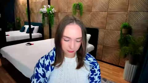 Emelie online show from 1, 10, 2025