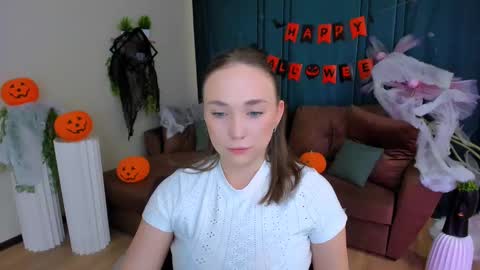 Emelie online show from 5, 11, 2025