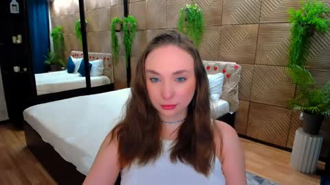 Emelie online show from 6, 4, 2026