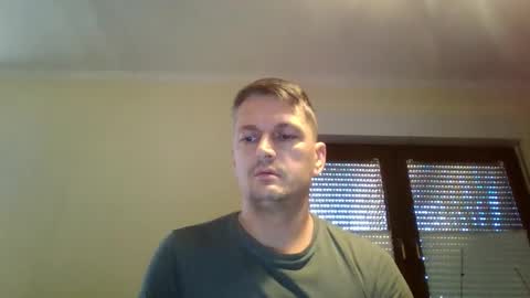 Snapshot of piercingsxxx chatting on 21, 11, 2025 piercingsxxx online show from 21, 11, 2025