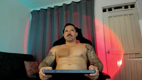 Snapshot of pierrevidal chatting on 19, 10, 2025 Pierre online show from 19, 10, 2025