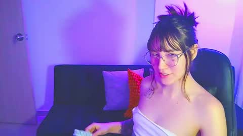 GAMER COUPLE online show from 17, 2, 2026