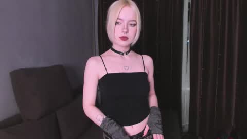 piginnya online show from 5, 11, 2025