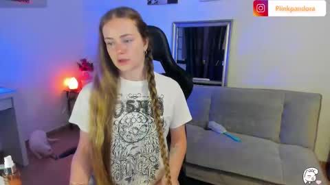 Snapshot of piinkpandora chatting on 14, 9, 2025 PiinkPandora online show from 14, 9, 2025
