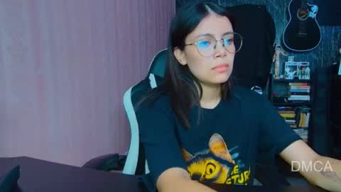 Snapshot of piixiie_d_oll chatting on 25, 9, 2025 Andrea G online show from 25, 9, 2025