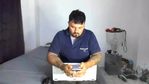 pikoro_gomez online show from 4, 8, 2026
