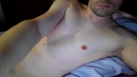 Snapshot of pimptheride chatting on 1, 10, 2025 Bee online show from 1, 10, 2025