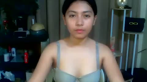 pinay_aangel online show from 5, 4, 2026
