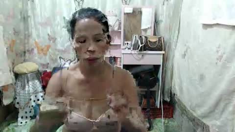 Snapshot of pinay_hazel chatting on 13, 10, 2025 hazel online show from 13, 10, 2025