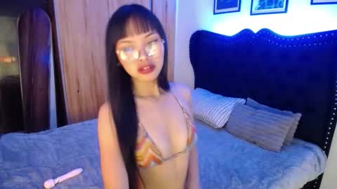 Snapshot of pinay_slutx chatting on 27, 10, 2025 dee online show from 27, 10, 2025