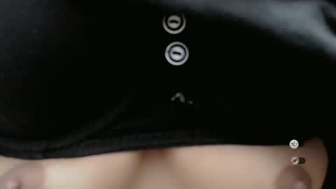 Snapshot of pinay_sweetgirl_ chatting on 19, 10, 2025 pinay_sweetgirl_ online show from 19, 10, 2025