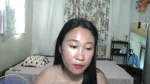 yumie  online show from 8, 6, 2026