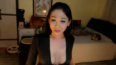 Snapshot of pinaysluttyaira chatting on 27, 11, 2025 PinaySluttyAira online show from 27, 11, 2025