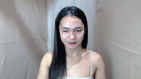 Snapshot of pinaysweatwetlover69 chatting on 23, 11, 2025 celistina Crwford online show from 23, 11, 2025