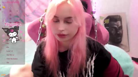 Snapshot of pineapple_dope chatting on 25, 2, 2025 Nancy online show from 25, 2, 2025