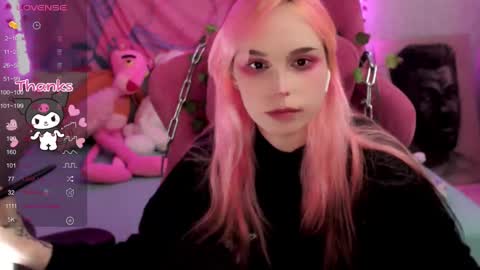 Snapshot of pineapple_dope chatting on 28, 2, 2025 Nancy online show from 28, 2, 2025