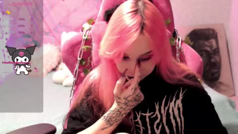 Snapshot of pineapple_dope chatting on 7, 3, 2025 Nancy online show from 7, 3, 2025