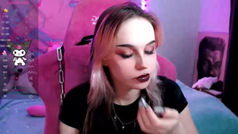 Snapshot of pineapple_dope chatting on 5, 1, 2026 Nancy online show from 5, 1, 2026