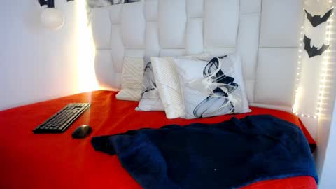 Snapshot of pink__tiffany chatting on 21, 10, 2025 tiffany online show from 21, 10, 2025