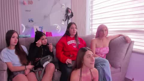 pink_as online show from 9, 2, 2026