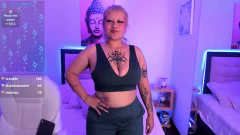pink_maddy online show from 12, 9, 2025