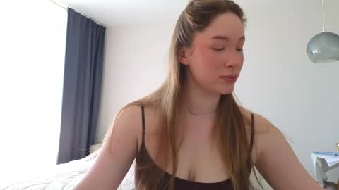 Snapshot of pink_rosee_ chatting on 1, 6, 2026 online show from 1, 6, 2026