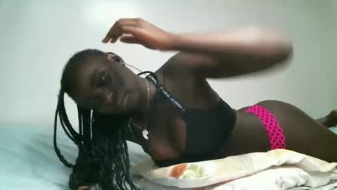 Snapshot of pinkiey_ chatting on 30, 11, 2025 pinky online show from 30, 11, 2025