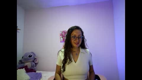 pinkvixen69 online show from 12, 1, 2026