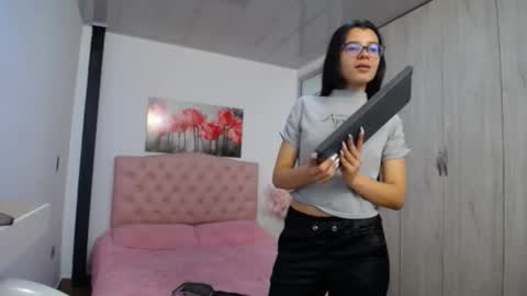 pinky_f00x online show from 29, 11, 2025