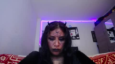 Snapshot of pinky_pinky_ chatting on 19, 10, 2025 VIOLETA LOPEZ online show from 19, 10, 2025