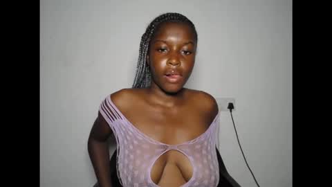 Snapshot of pinkykiki_247 chatting on 14, 11, 2025 pinkykiki_247 online show from 14, 11, 2025