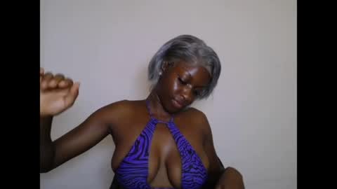 pinkykiki_247 online show from 22, 4, 2026