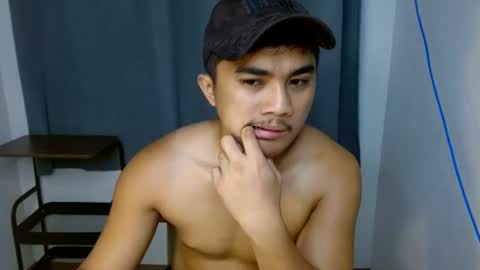 Snapshot of pinoyadriannexxx chatting on 22, 7, 2026 Adrianne online show from 22, 7, 2026