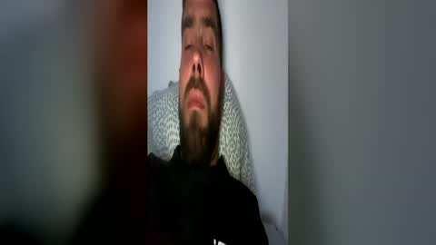 Snapshot of pinzarumarian70 chatting on 3, 7, 2026 pinzarumarian70 online show from 3, 7, 2026