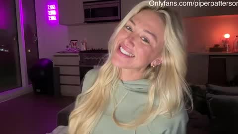 Snapshot of piper_patterson chatting on 6, 6, 2026 PipinPiper online show from 6, 6, 2026