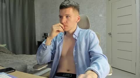 Snapshot of pirremeow chatting on 1, 3, 2026 Pierre online show from 1, 3, 2026