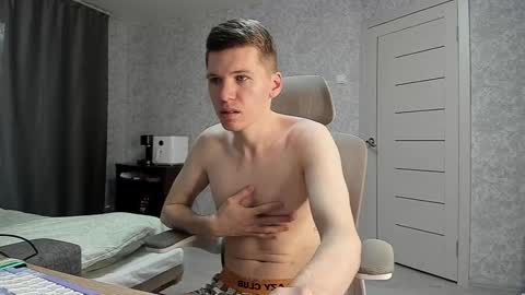 Snapshot of pirremeow chatting on 14, 3, 2026 Pierre online show from 14, 3, 2026