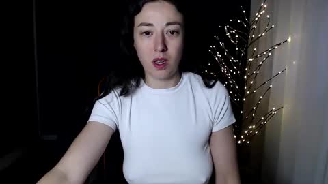 piscesgirl06 online show from 9, 1, 2025